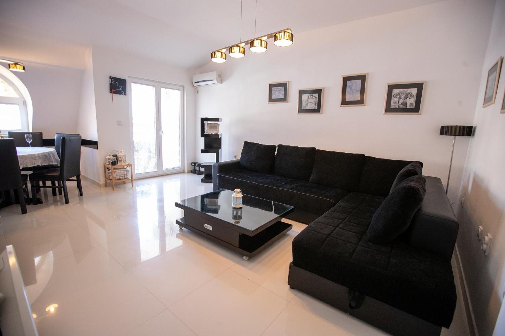 Lake View Double Balcony City Center Apartment In Ohrid Bagian luar foto